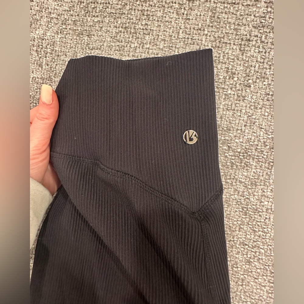 BuffBunny Black Ribbed Flare Leggings